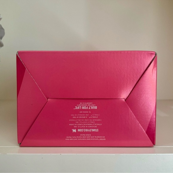 🎉LAST CHANCE🎉LAST CHANCE Limited edition Stanley
BARBIE ICON 30 OZ QUENCHER - Picture 9 of 13